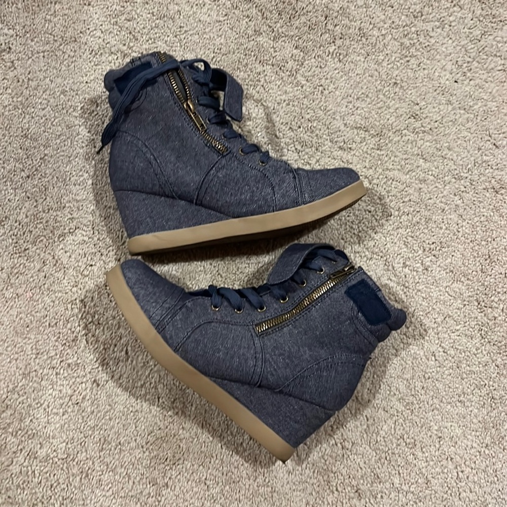 Platform construction style boots brand new only worn in the house